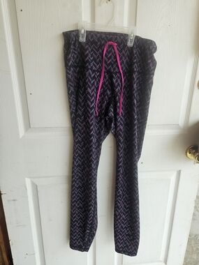 Old Navy Black And Multi Colored Chevron Leggings with Pink Drawstring LARGE